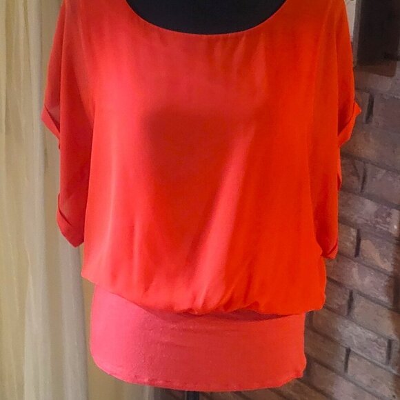 Coral Dolman Sleeved Blouse with Set on Waist - Size M - Picture 1 of 7